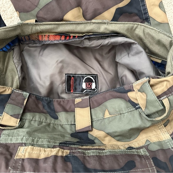 Burton Camouflage Snowboarding Pants - Camo Insulated Winter Waterproof - Picture 12 of 14